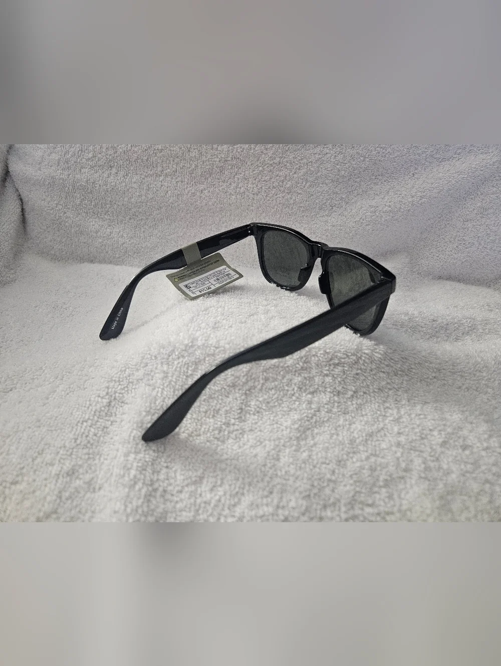 Goodfellow & Co Men’s Black Plastic Round Sunglasses Gray Lens UV Spring Hinge - Picture 6 of 7